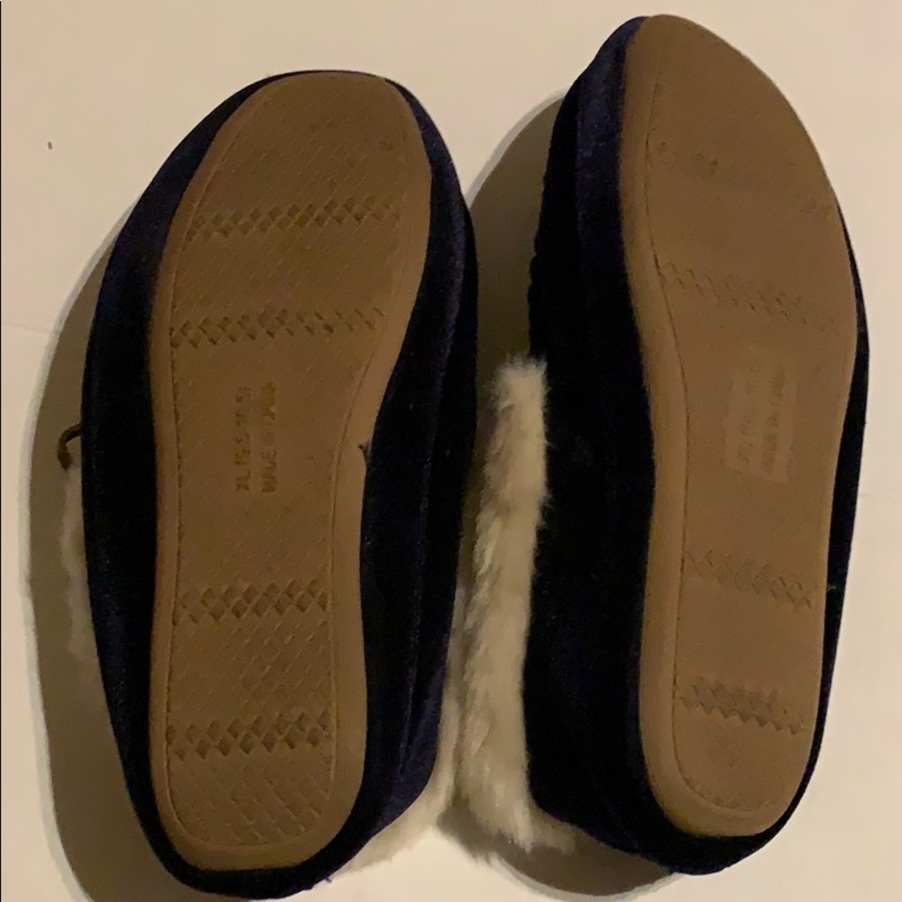 Chaps slippers size- XL(9.5-10.5) - Picture 2 of 3